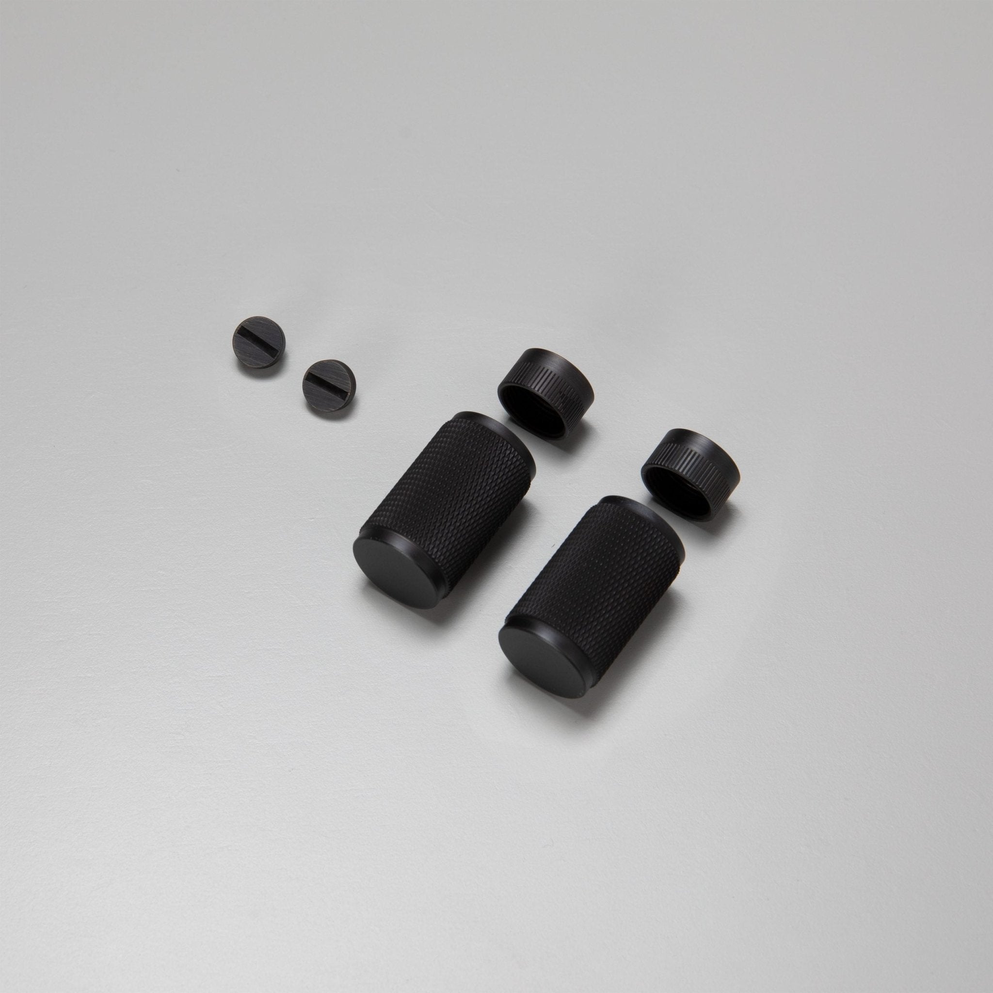 Buster + Punch GDK - 023736 2G Detail Kit Switch + Socket Black - Araco Interiors