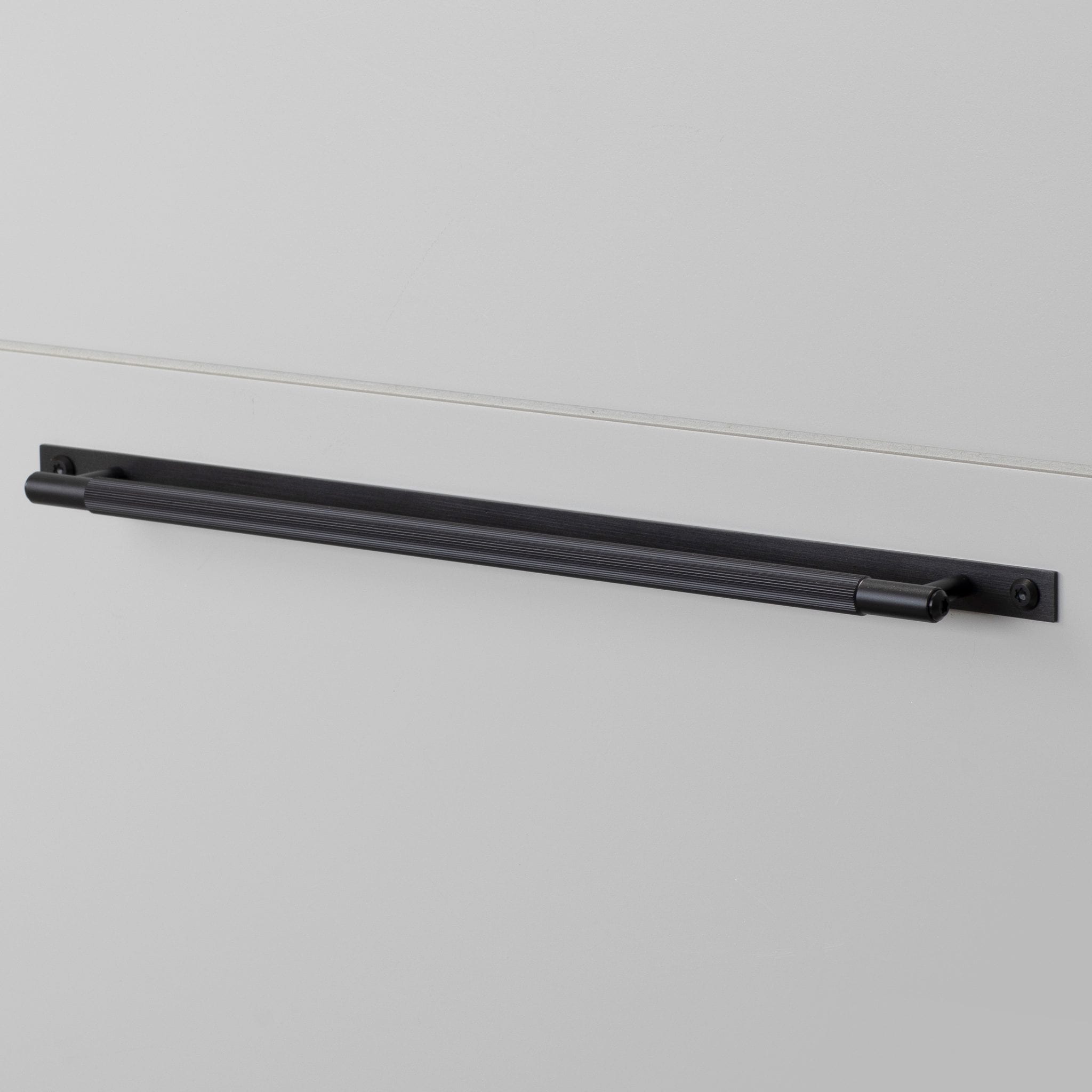 Buster + Punch GPB - 02313 Pull Bar - Plate - Linear - Large Pull Bar Black - Araco Interiors