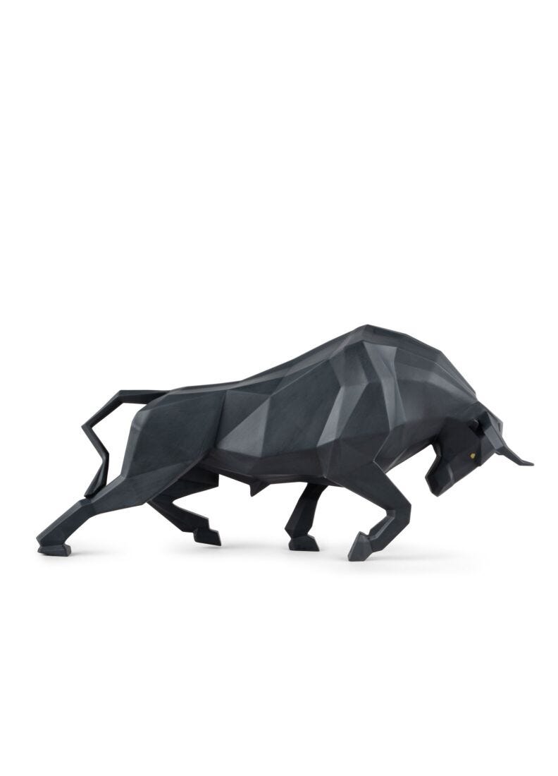 Lladro Bull (matte black) - Araco Interiors