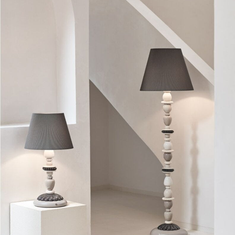 Lladro Firefly table lamp (pearly) (UK) - Araco Interiors