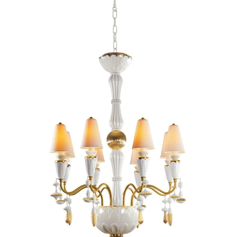 Lladro I&S - Chand.8l.(S)(white - gold)(CE/UK/CCC) - Araco Interiors