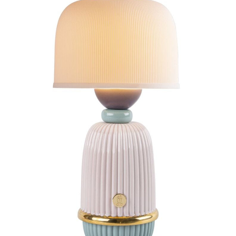 Lladro Kokeshi lamp - pink - Araco Interiors