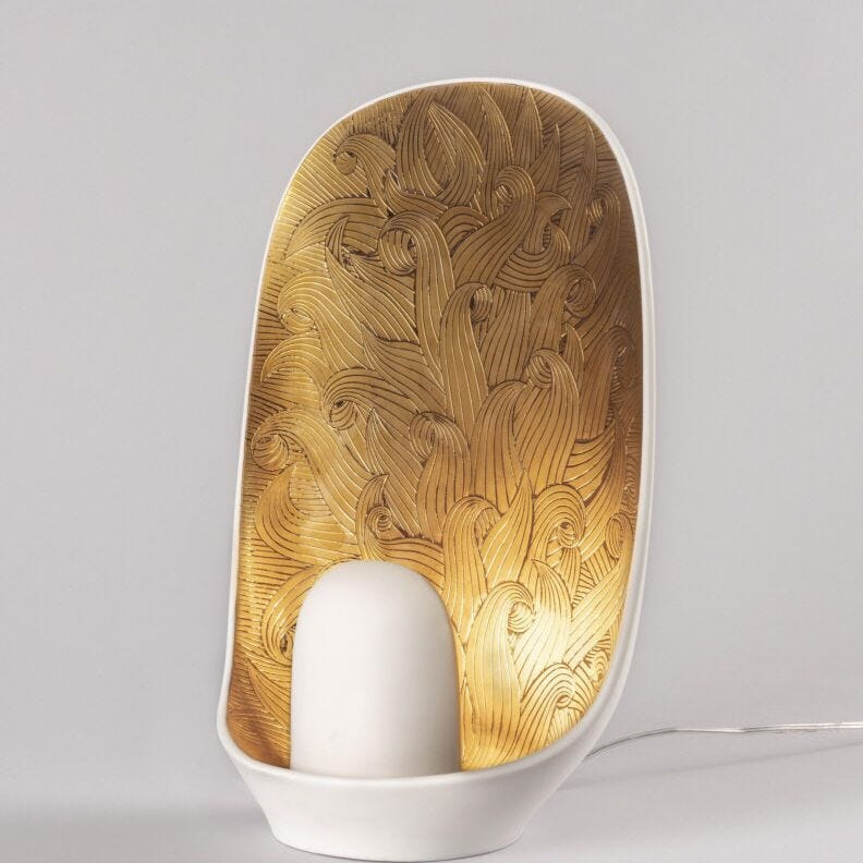 Lladro Mirage table lamp (UK) - Araco Interiors