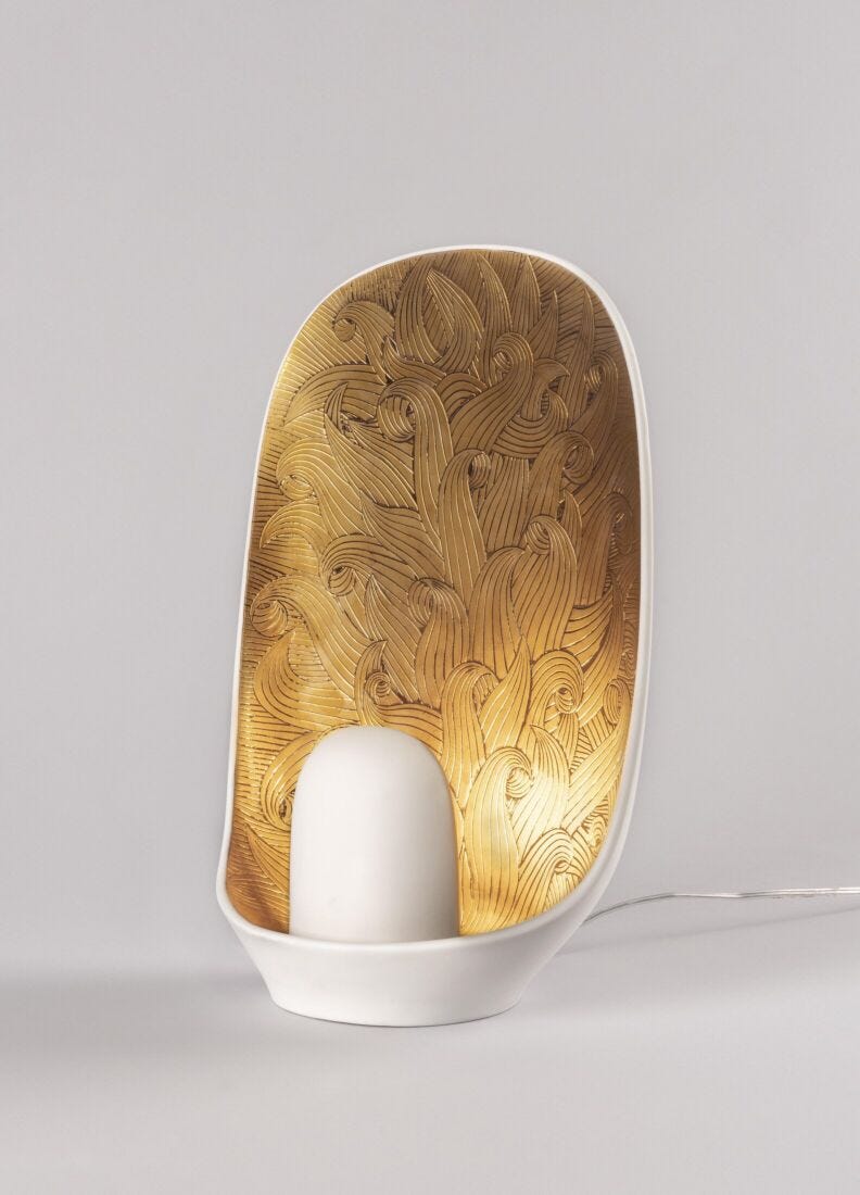Lladro Mirage table lamp (UK) - Araco Interiors