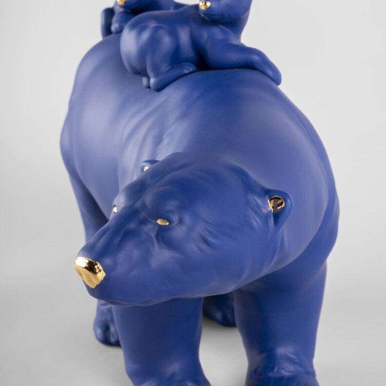 Lladro Mummy bear and babies (blue - gold) Blue - Araco Interiors