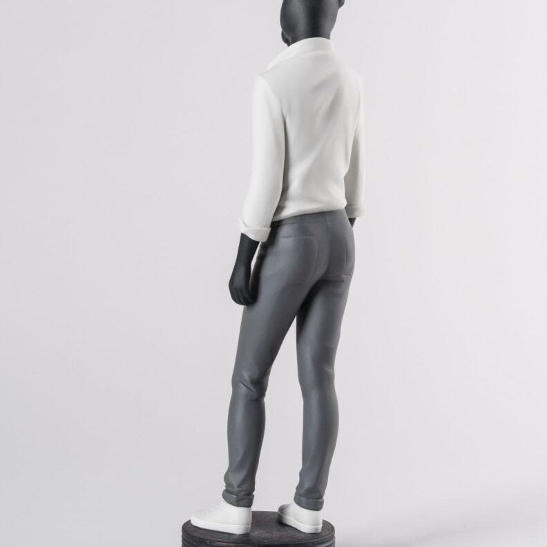 Lladro Panther Woman - Araco Interiors