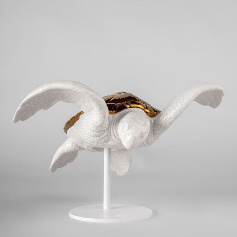 Lladro Sea turtle I (white - copper) White Copper - Araco Interiors