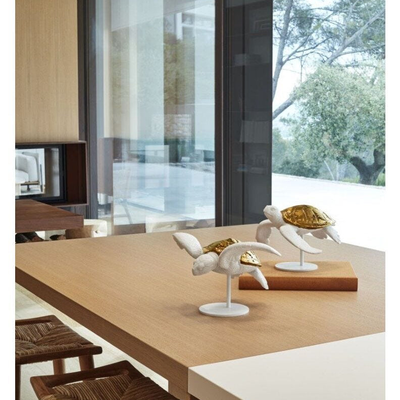 Lladro Sea turtle II (white - copper) White Copper - Araco Interiors