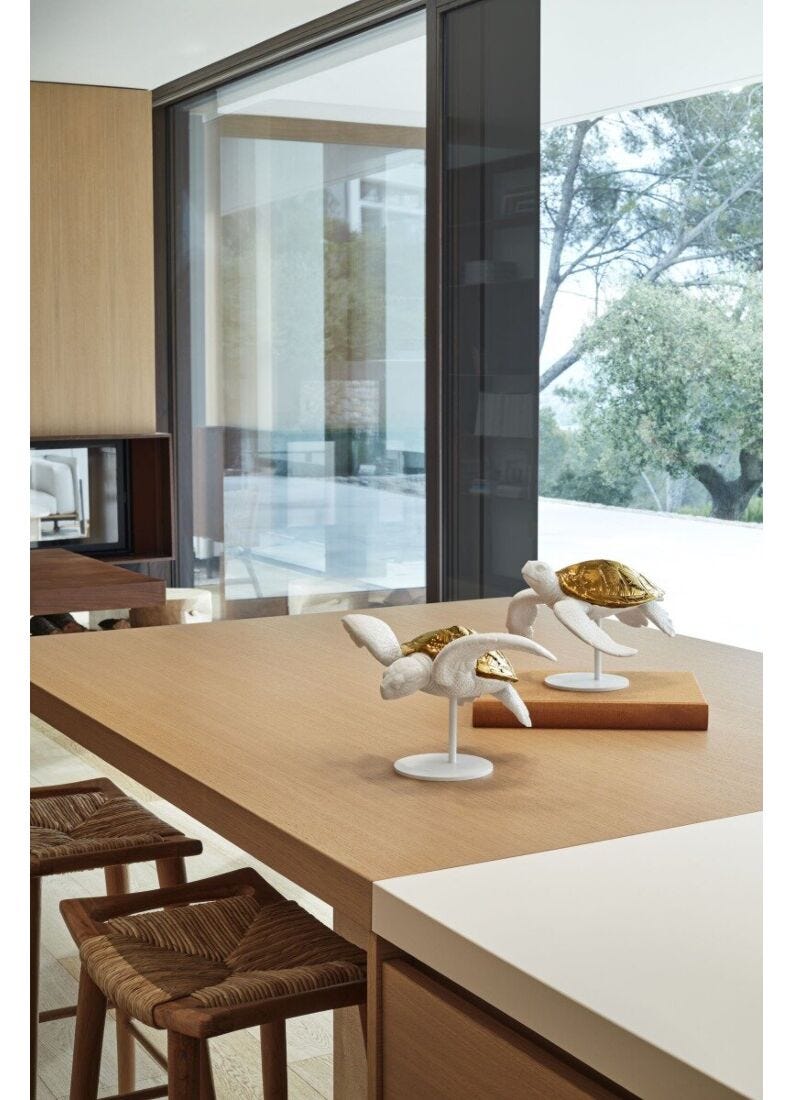 Lladro Sea turtle II (white - copper) White Copper - Araco Interiors
