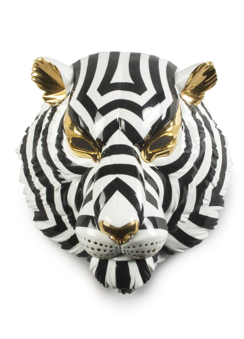 Lladro Tiger mask (black - gold) Black & Gold - Araco Interiors