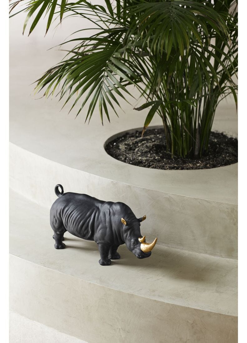 Lladro Rhino (black-gold)-1