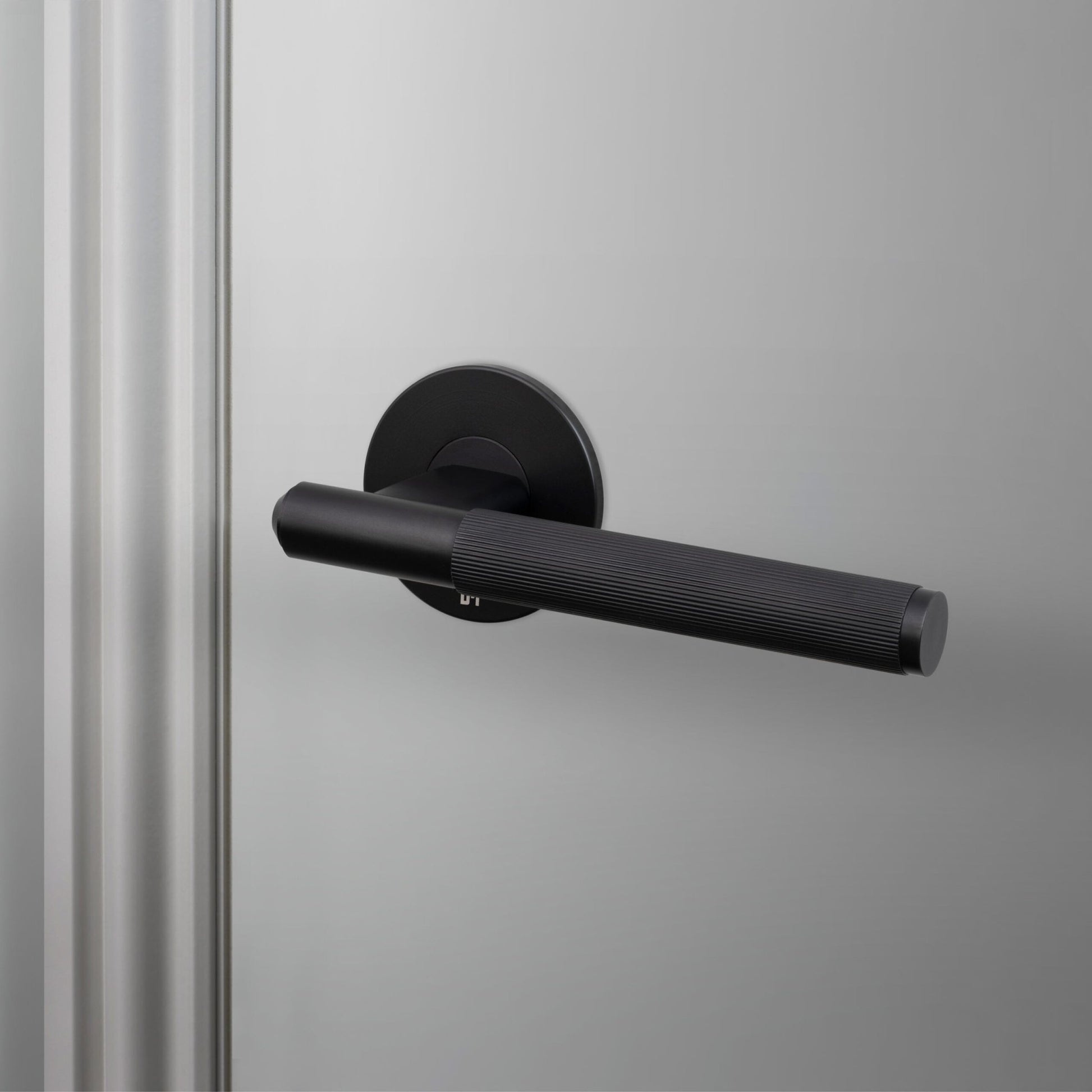 Buster + Punch RLH - 481044 Fixed Door Handle - Single Sided - Linear Accessorie Welders Black - Araco Interiors