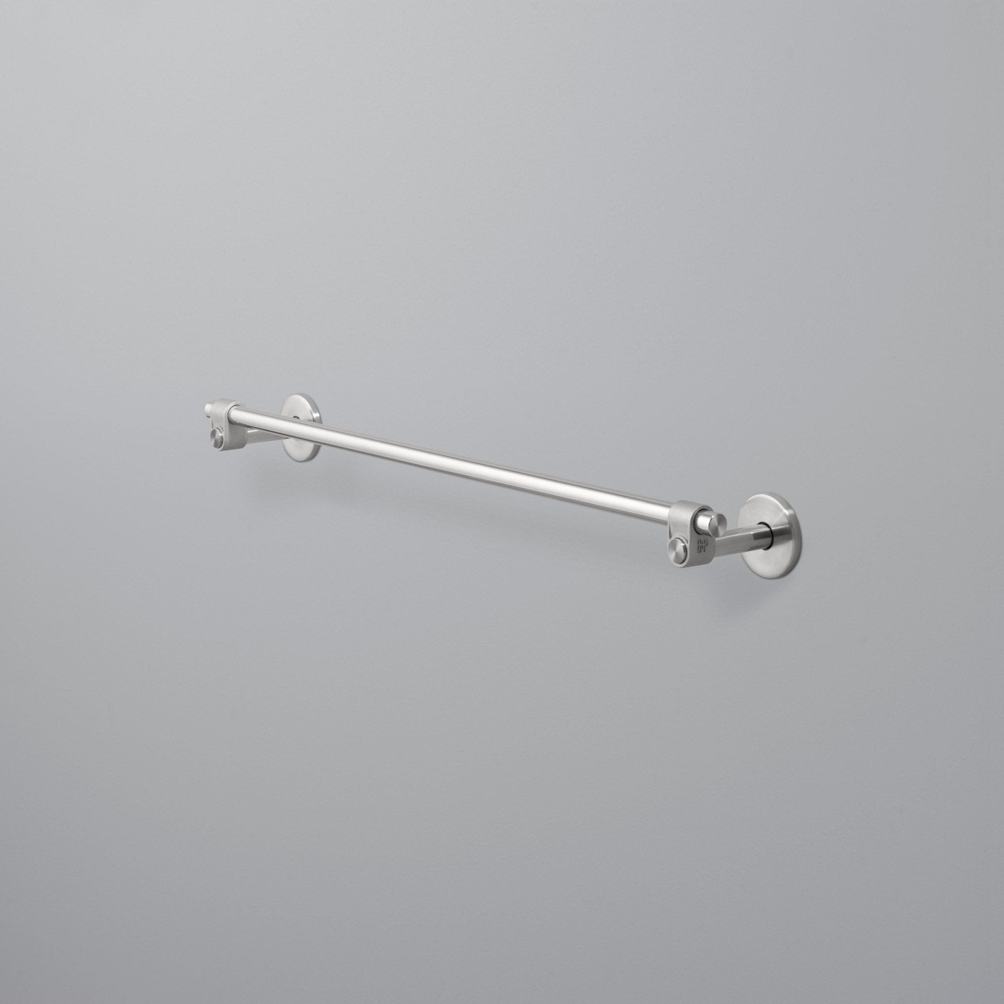 Buster + Punch UTR - 072141 - 01 Cast - Small Tower Rail Steel - Araco Interiors