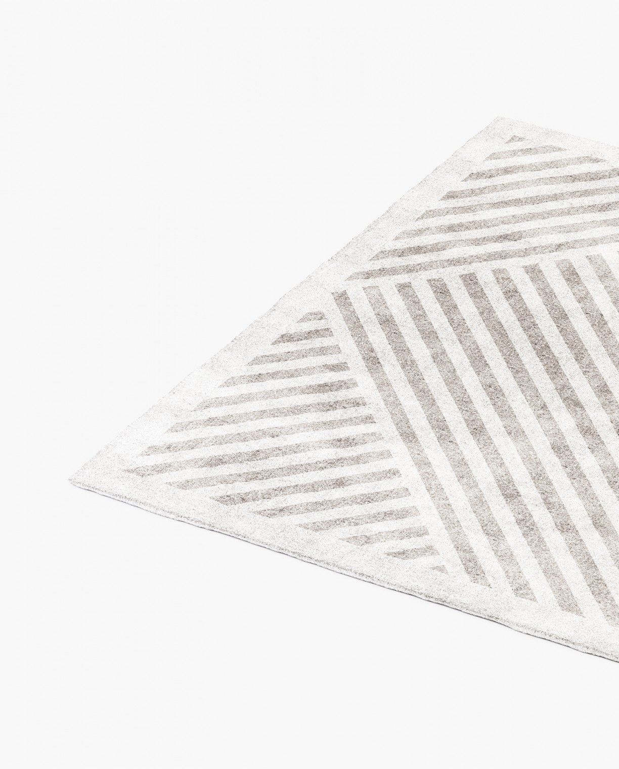 Laskasas NET Carpet & Rug Net Diamond + White - Araco Interiors