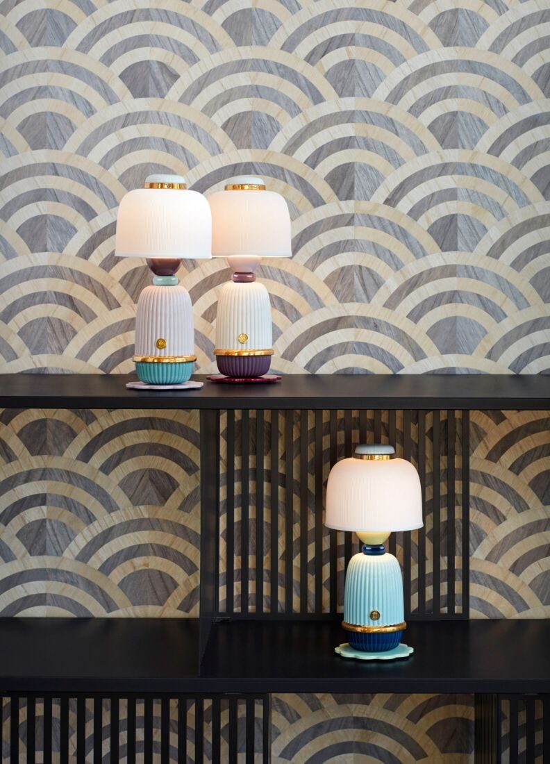 Lladro Kokeshi lamp - blue - Araco Interiors