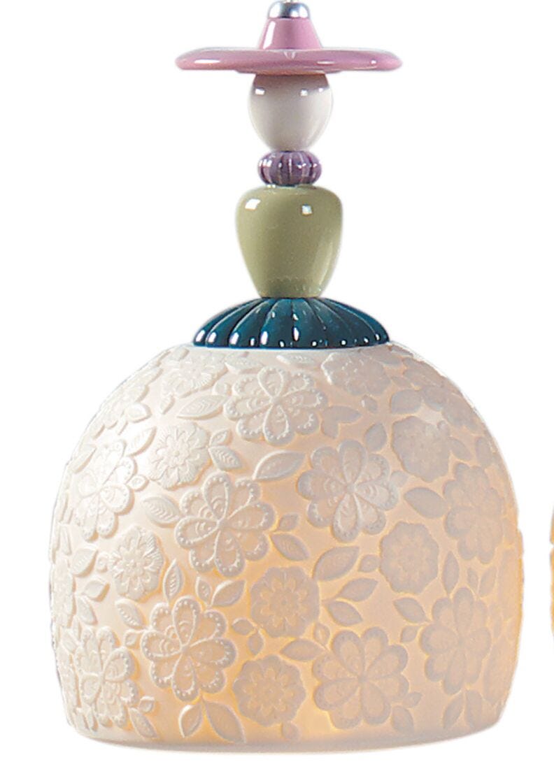 Lladro MD.Lin.3l - gazing at t.ocean(A)(CE/UK/CCC - Araco Interiors