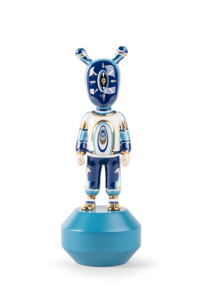 Lladro The Guest by Kzeng Jiang - Little Kzeng Jiang - Araco Interiors